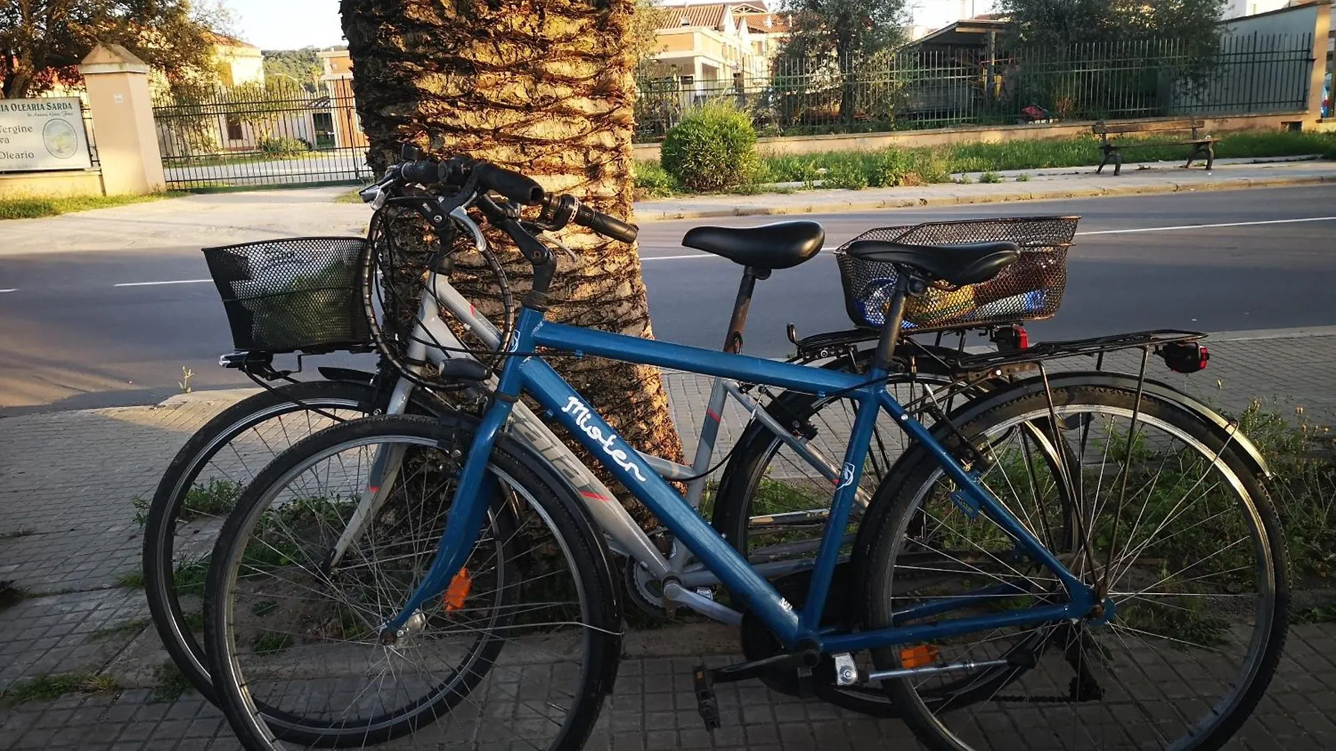 Alghero In Bicicletta 0*,  איטליה